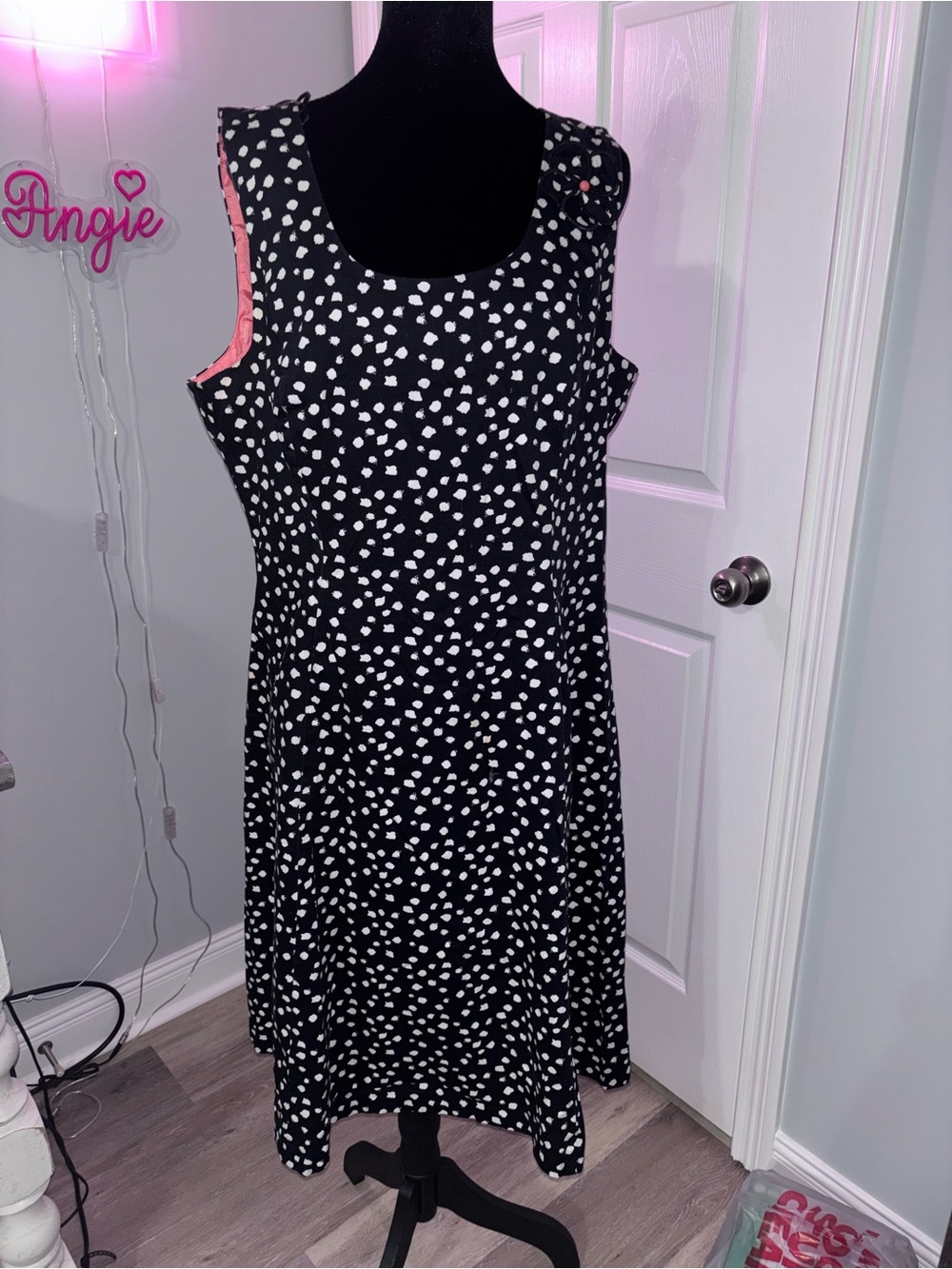 Robbie Bee Black and White Polka Dot Sleeveless Midi Dress size 18